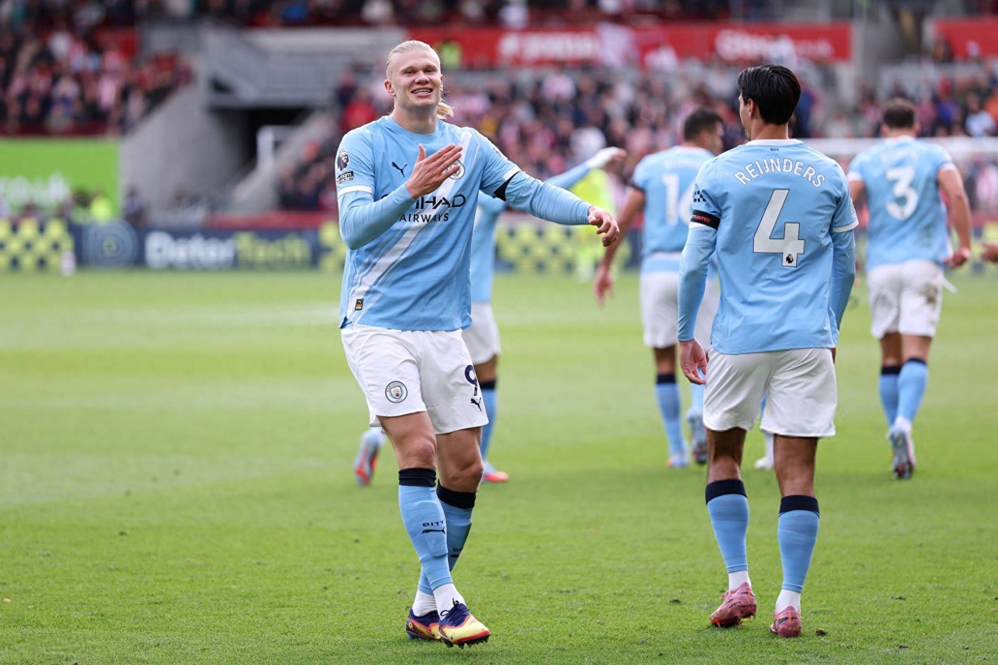 记者：拜仁寄希望于孔帕尼能说服于帕梅卡诺续约留队（记者：拜仁盼孔帕尼出面劝说于帕梅卡诺续约留队）