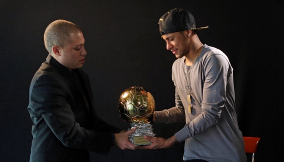 劳塔罗2025年12场欧冠进12球，欧冠主场连续5场破门（劳塔罗2025年欧冠12战12球，主场已连进5场）