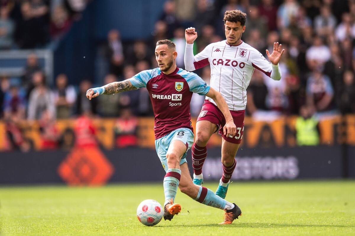 球队防守数据刷新赛季最低失球率（球队防线稳固，赛季失球率创新低）