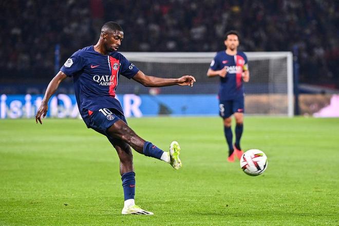 吕文君庆祝夺冠：是海港的三连冠，更是上海的三连冠