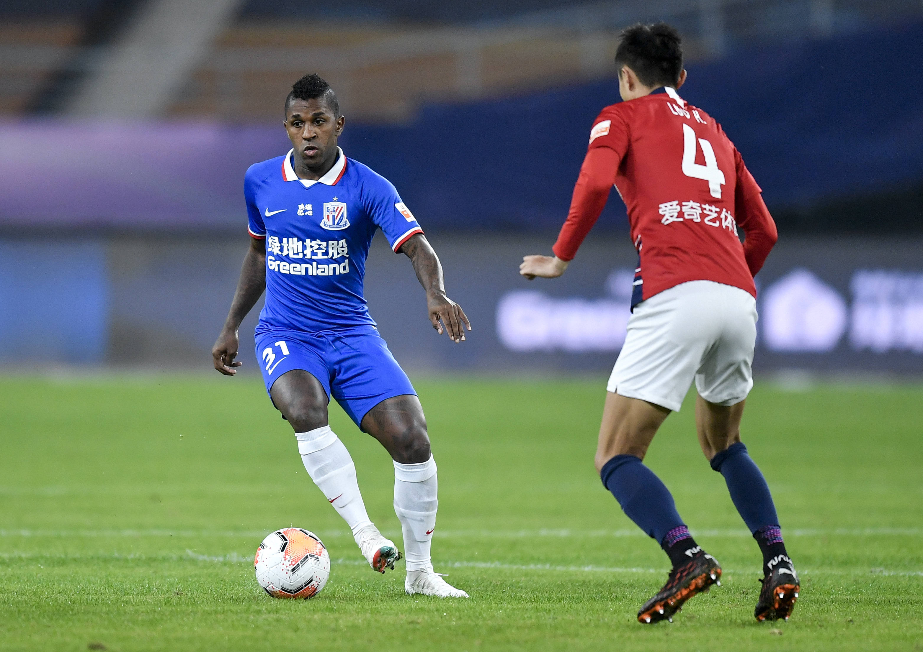 记者：申花队已于昨晚返回上海，迎来5天假期进行休整（记者：申花昨夜返沪，开启为期5天的假期休整）