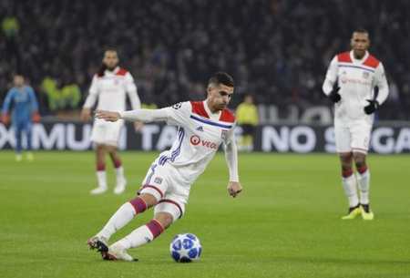 路易斯-迪亚斯导致阿什拉夫受伤，摩洛哥记者：你是个罪犯（阿什拉夫受伤引风波，摩洛哥记者痛斥路易斯-迪亚斯：你是个罪犯）