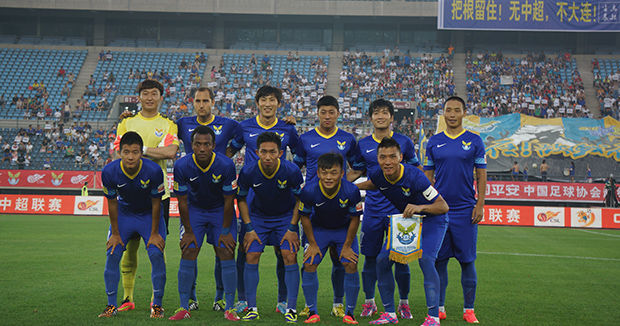 伦敦奥运马术冠军与爱马同日安乐死：二十载相伴书写辉煌传奇（伦敦奥运马术冠军与爱驹同日安乐死：二十年相伴铸就荣光）