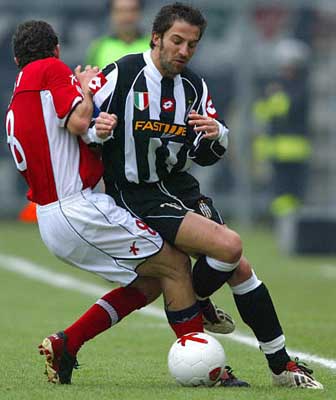 足球欧洲豪门战术失灵，主帅承认排兵布阵失误（欧洲豪门战术失效，主帅坦承布阵用人失当）