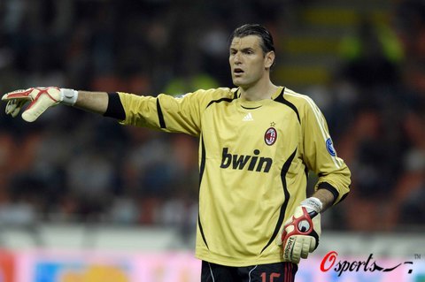 成功转型，米体：库普梅纳斯已成尤文不可或缺的组织型后卫（米体：库普梅纳斯完成转型，已成尤文后防组织核心）