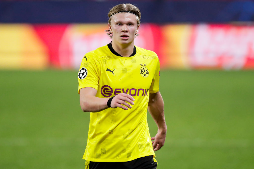 足球职业化的全球趋势（全球足球职业化潮流）