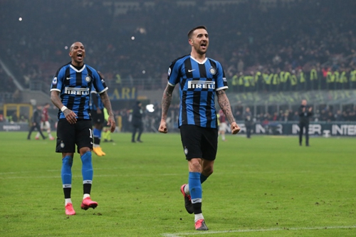 这三分干拔太丝滑了（这记三分干拔如行云流水）