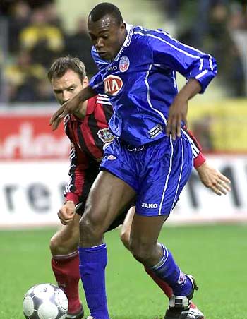 杨瀚森登场4分29秒3中0！阿夫迪亚31+19+10三双难救主，雷霆6人上双击败开拓者（杨瀚森仅打4分29秒3投全失，阿夫迪亚31+19+10难挽败局，雷霆六人上双击败开拓者）