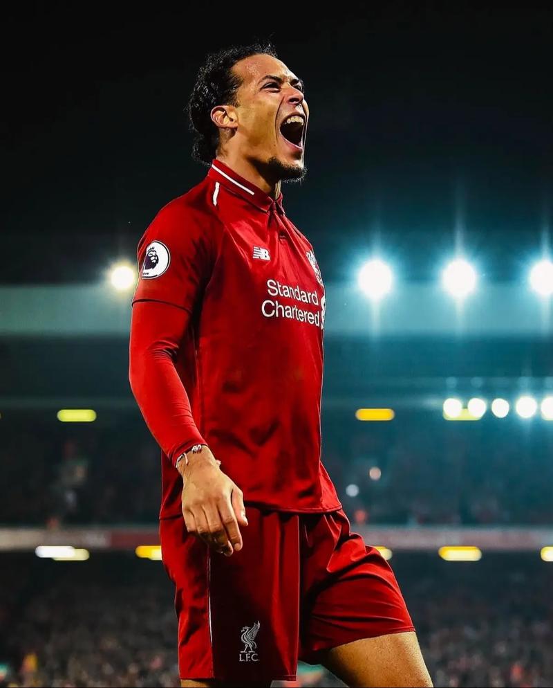 足球报：浙江队未来要争取中超冠军，卡内达是否留任还没定（《足球报》：浙江队未来目标冲击中超冠军，卡内达去留仍未敲定）