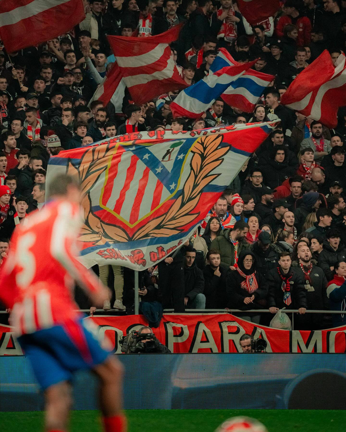 记者：卡马文加腿筋疼痛，可能缺席法国与乌克兰的比赛（据记者报道，卡马文加腿筋不适，或缺席法国对乌克兰一战）