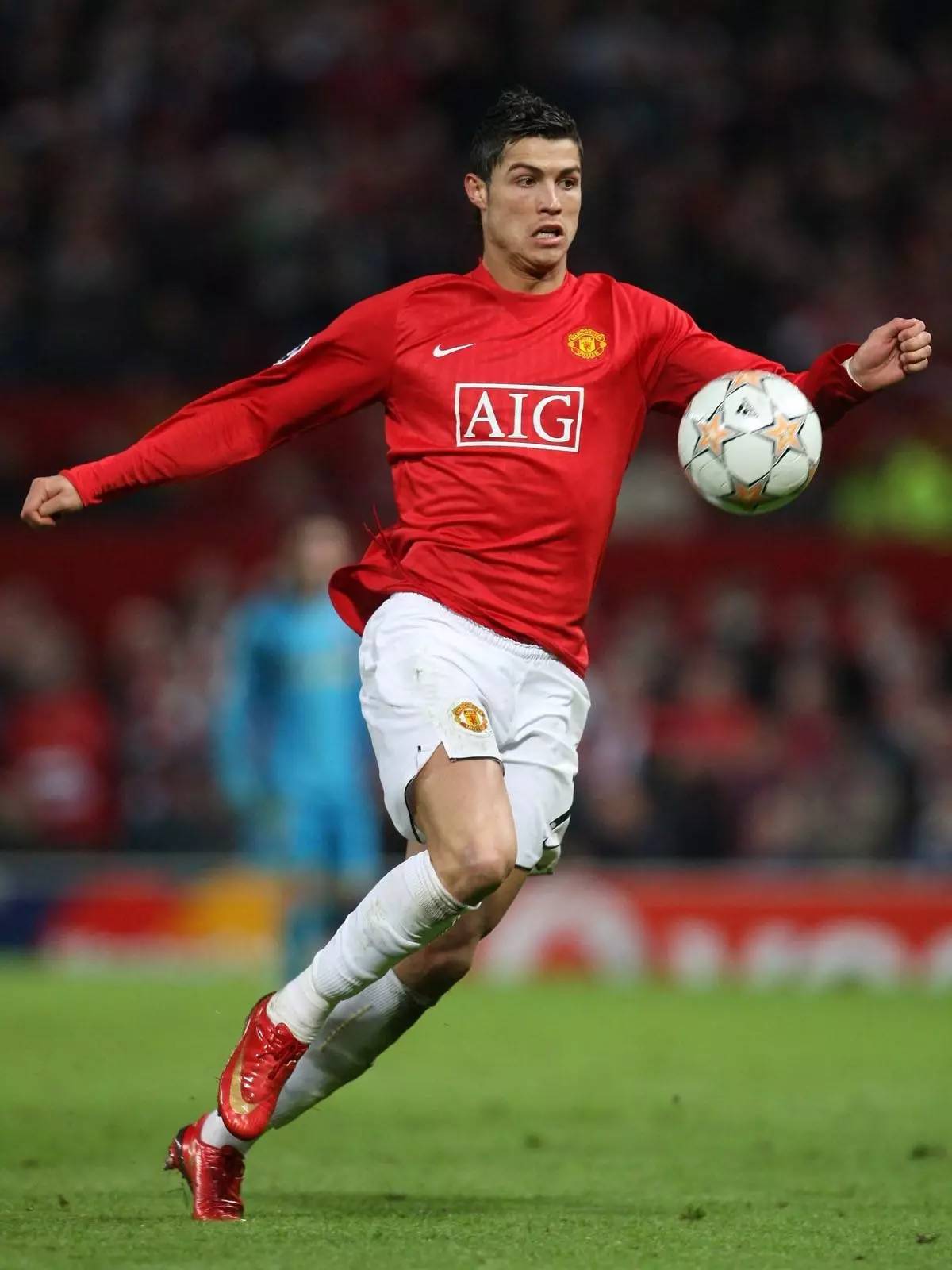 英超战报：内托、恩佐破门，切尔西2-0伯恩利取英超三连胜（英超快讯：恩佐、内托相继破门，切尔西2-0伯恩利豪取联赛三连胜）