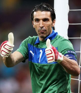 李可：今晚比赛打得很艰难，现在好好调整为中超收官战蓄力（李可：今晚比赛异常艰苦，接下来调整状态，全力备战中超收官战）