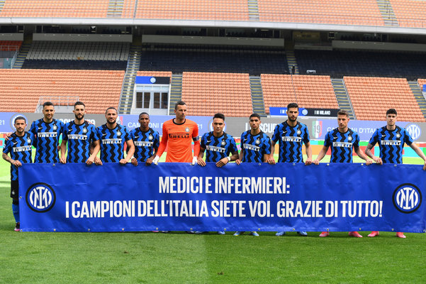 布斯克茨和阿尔巴结束球员生涯，巴萨官方发文祝福（布斯克茨、阿尔巴宣布退役，巴萨官方发文送上祝福）