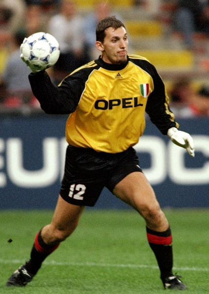 基耶萨：我不介意别人吃菠萝披萨，但我觉得它味道糟透了（基耶萨：不介意别人吃菠萝披萨，但我觉得真难吃）