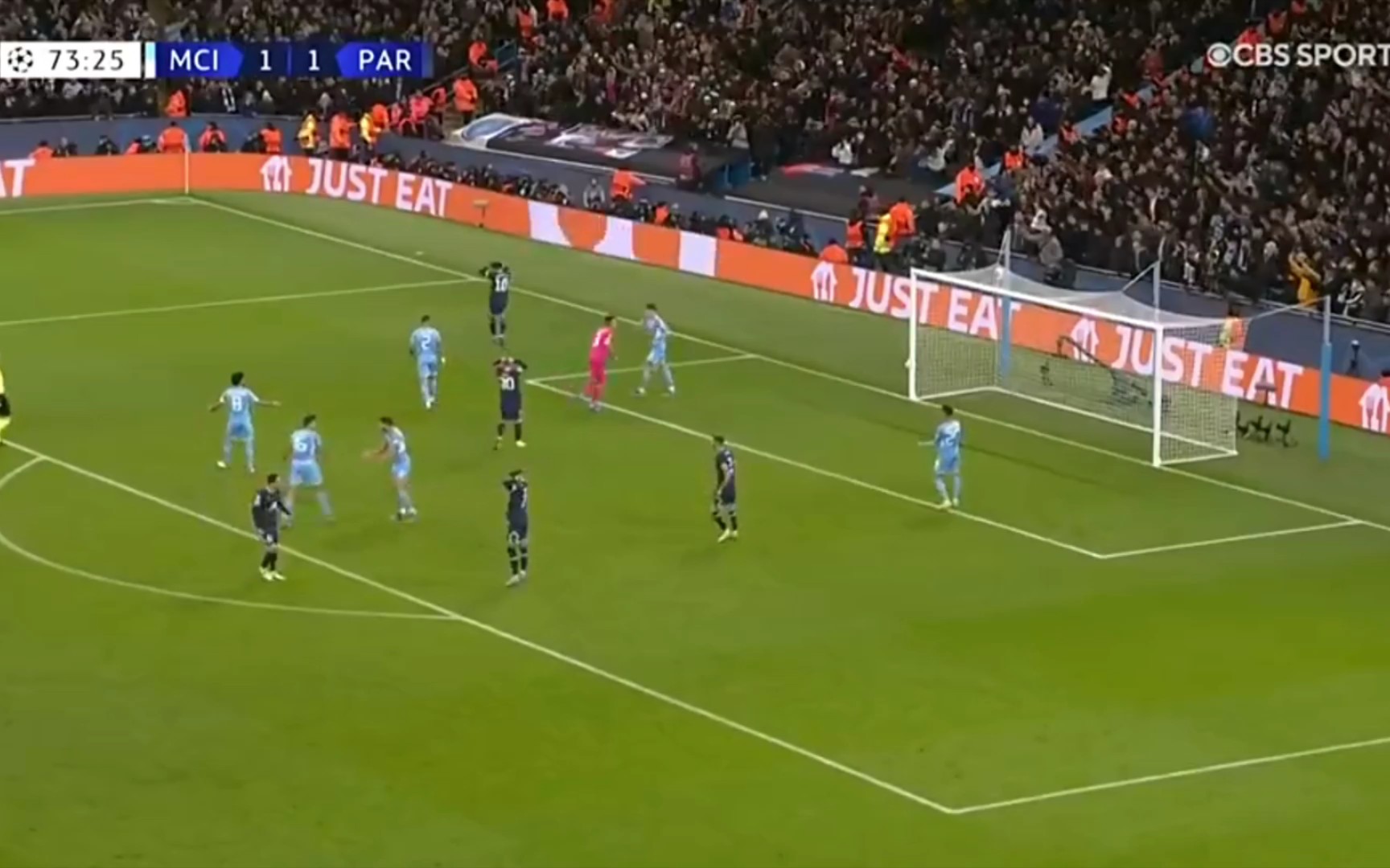 马卡：土耳其客平西班牙后更衣室发生盗窃事件，手表戒指丢失