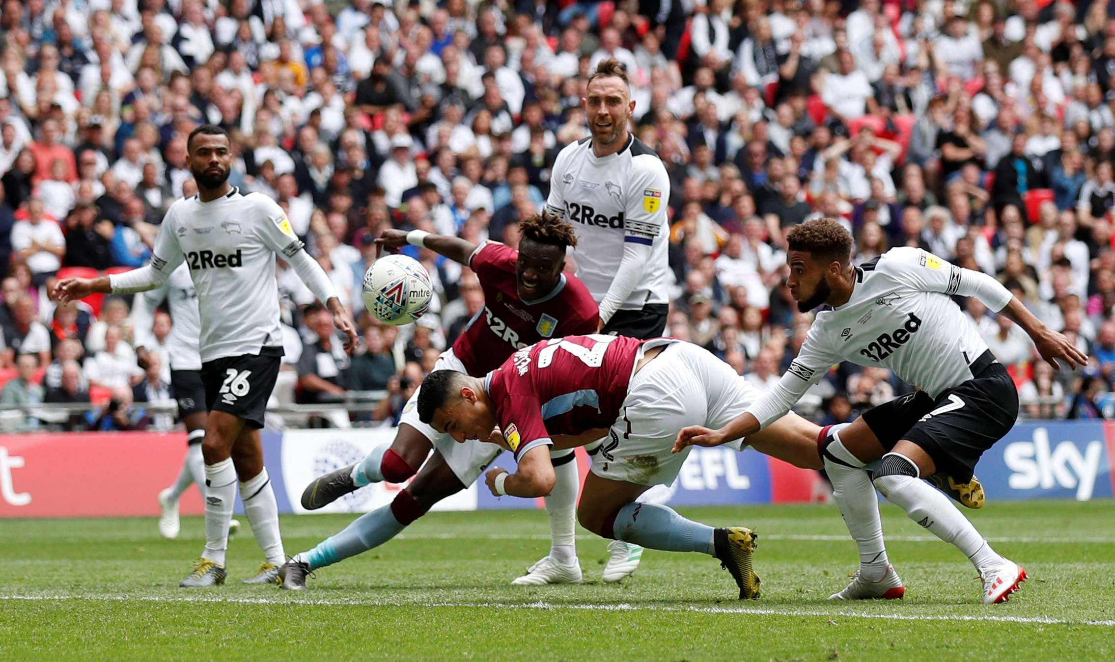 被压制整场，最后完成逆袭（全程受压，最终上演逆转）